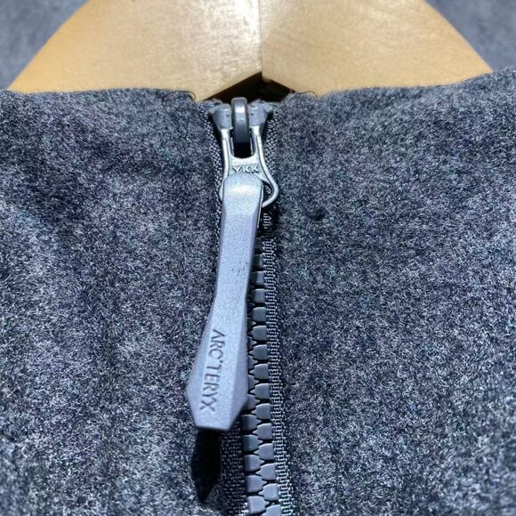 Arc'teryx Sawyer Wool Hoody in black, made with Merino wool. - Picture 5 of 9